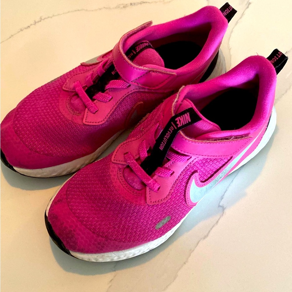Nike Revolution- 1.5Y